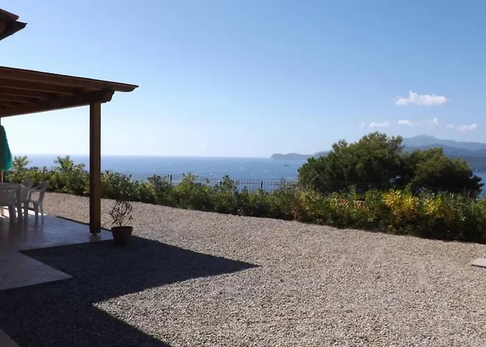 La Sul Golfo Stella - Capoliveri - Services Included * Casa Morcone